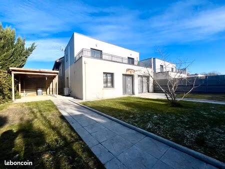 pavillon f 4 a sens basse consommation