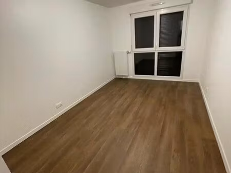 superbe t3 63 m² avec parking en sous-sol – dernier étage à bobigny