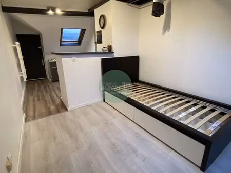 studio 1 pièce 13 m²