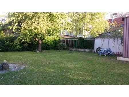 terrain avec hangar sur neudorf