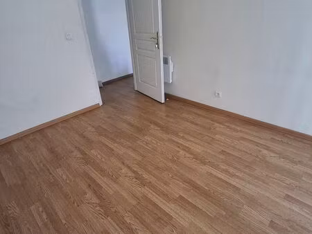 location pièce 12 m2 - chaville