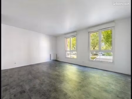 grand studio lumineux wazemmes