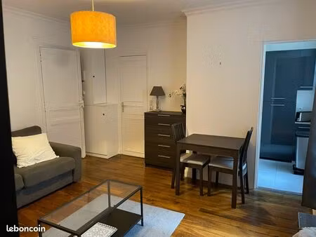 studio meublé métro école militaire