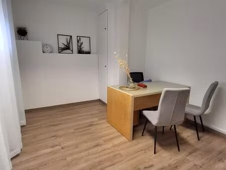 location pièce 14 m2 avec point d'eau