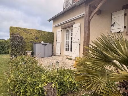 maison traditionnelle à bernières-sur-mer (14990)