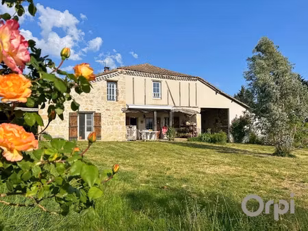 vente maison 4 pièces 102 m² à saint-clar (32380)  211 000 €