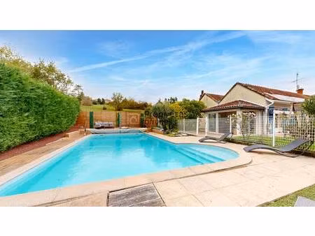 maison montjoire 9 pièce(s) 260 m2 avec piscine