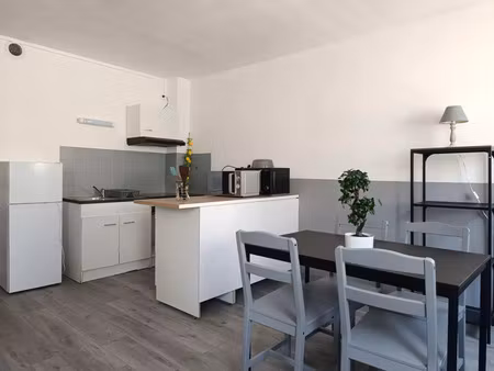 location appartement 2 pièces 39 m² à narbonne (11100)