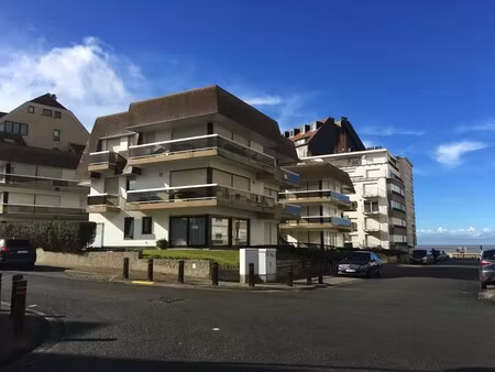 gesloten garagebox thv glacier de post in duinbergen