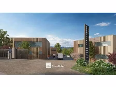 vente local d'activités 157 m²