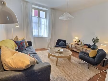 à vendre : charmante maison de village à pellegrue