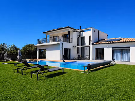 vente villa 6 pièces  201.00m²  latour