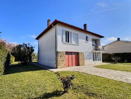 à vendre ? maison individuelle avec jardin et garage