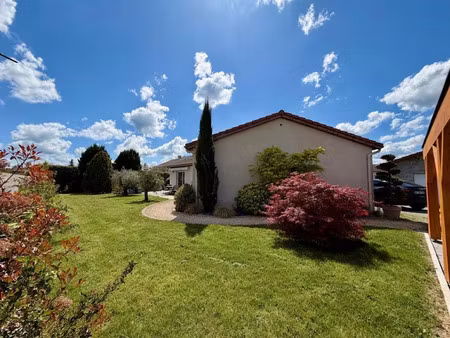 vente maison 7 pièces 196 m² à poncins (42110)  385 000 €