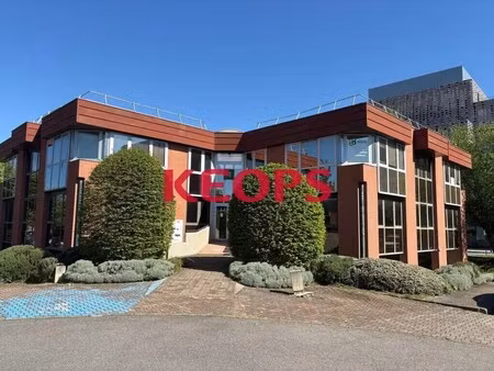 location bureaux 200 m² à 460 m²