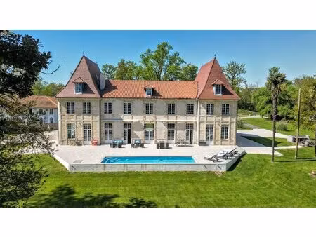 château restauré haut de gamme vue panoramique exceptionnelle à 25 min de soorts-hossegor.