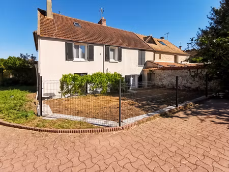 location appartement 1 pièce  16.66m²  mennecy