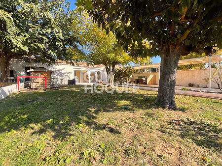 maison de 101m² en carrez de plain pied avec piscine et annexes