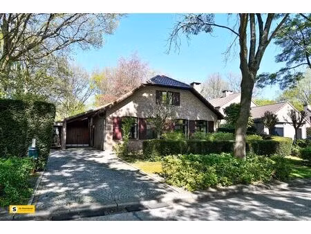 huis te koop in brasschaat met 2 slaapkamers