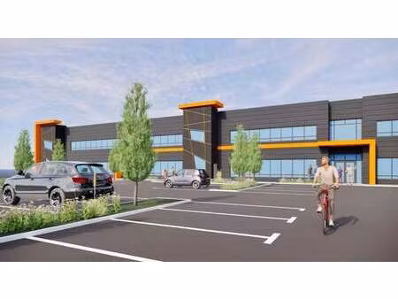 location commerce 155 m² à 741 m²