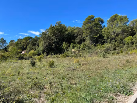 vente terrain neuf 1000m2 la roquebrussanne - 140000 € - surface privée