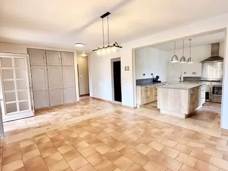 vente maison 4 pièces 135 m² à sarrians (84260)  435 000 €