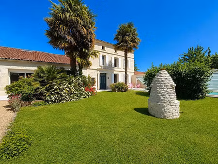 vente maison 6 pièces 320 m² à cherves-richemont (16370)  450 000 €