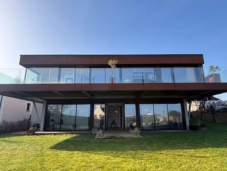 villa d'architecte d'exception avec vue mer