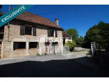 maison de village en pierre