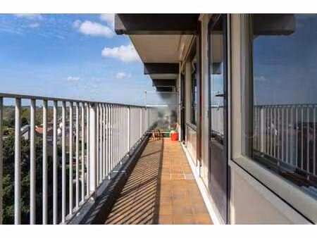 appartement lumineux 2 chambres avec vue dégagée - seraing