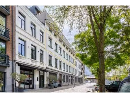 espace de bureaux unique ca 462 m² au eilandje  près du mas