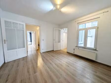 splendide appartement 1 chambre  près du métro pannenhuis