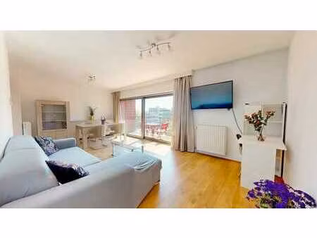 parc georges henri: superbe appartement meuble 1 ch +/- 78m2