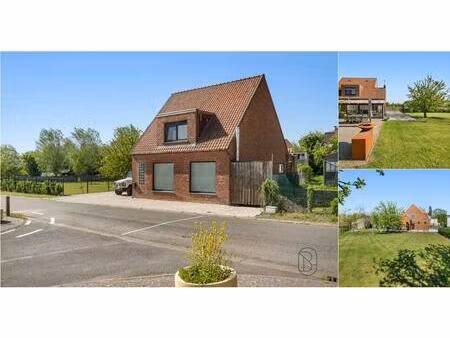 maison à vendre à rue des fusillés 1 mont-de-l'enclus (rbv76929)