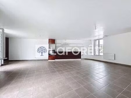 location appartement 4 pièces à moncoutant (79320) : à louer 4 pièces / 77m² moncoutant