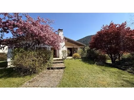 taintrux - rare - maison de 100m2 environ de plain pied