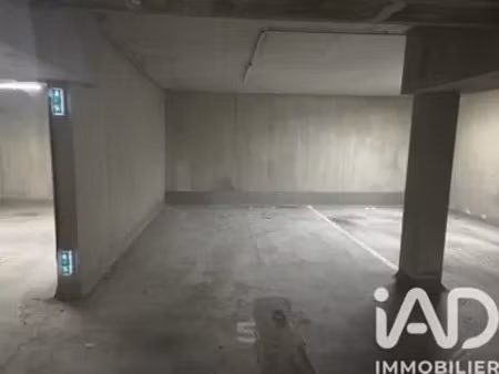 parking à la rochelle (17000)