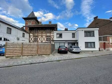 superbe maison trois chambre avec grande terrasse