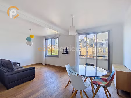 appartement t2 49 m2 avec balcon - porte de versailles paris 15e