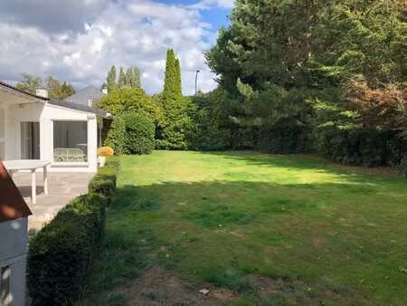 4 façades  135m²  plain-pied  2ch  beau jardin & garage!