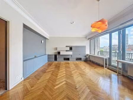 appartement 3 chambres  balcon  cave  possibilité garage