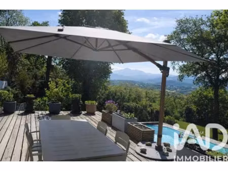 maison traditionnelle à arthez-de-béarn (64370)