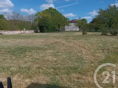vente terrain à batir 983 m² à chef-boutonne (79110)  22 000 €