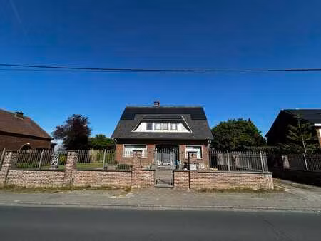 maison 4 façades  4 chambres   pont-à-celles