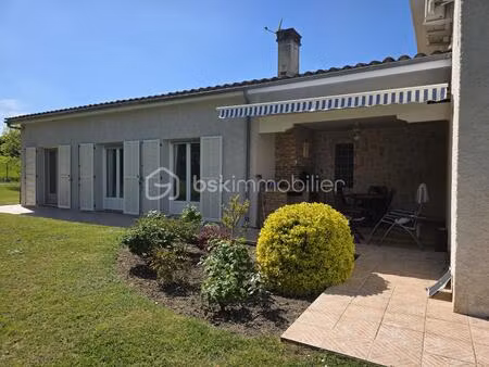 maison de 120 m² à roquefort