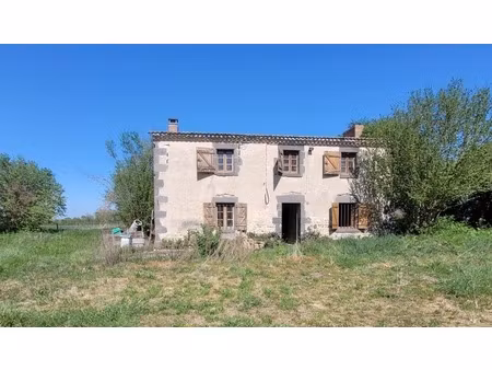 exclusivité  à 30 minutes du centre de clermont-ferrand et du centre de vichy