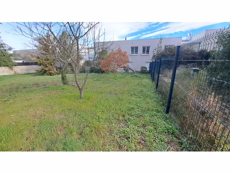 terrain constructible de 635m2 secteur alco limitrophe hôp