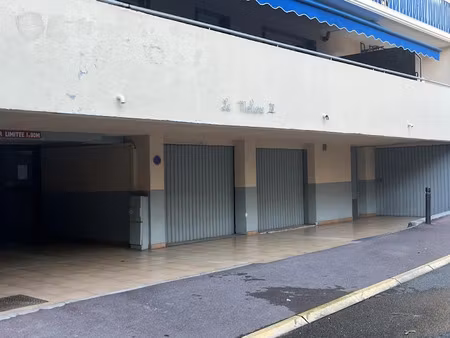 vente parking 9.8 m² à antibes (06600)  29 900 €