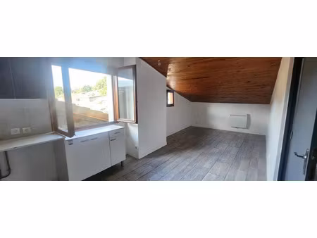 location appartement 2 pièces 41.3 m² à l'albenc (38470)  340 €