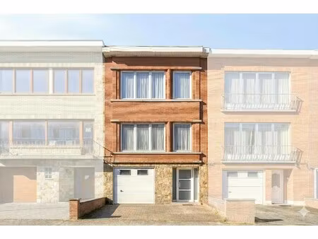 ruime woning ingedeeld als drie appartementen in strombeek-bever